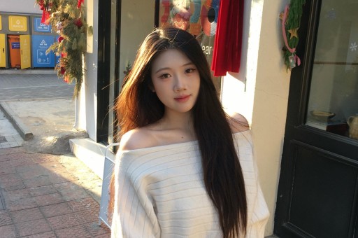 中年演员塌房天花板带亲闺女当出轨遮羞布