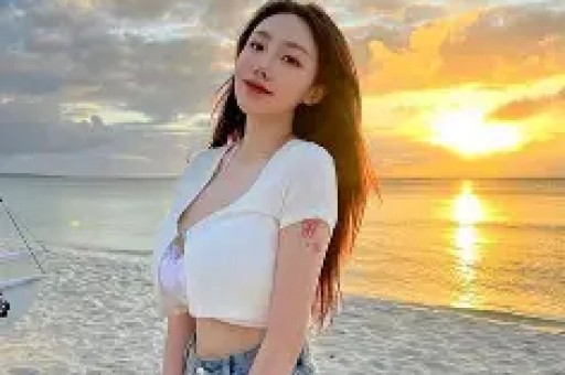 流言板]吃瓜！八卦媒体报道阿卡正与知名模特布鲁克斯-纳德约会